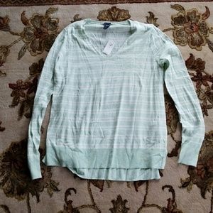 Mint and white gap long sleeved shirt NWT